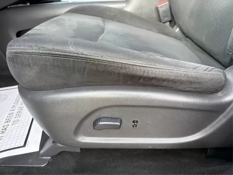 2015 Nissan Pathfinder SV (5N1AR2MN5FC) with an 3.5L V-6 DOHC engine, Continuously Variable Transmission transmission, located at 880 E. National Road, Vandalia, OH, 45377, (937) 908-9800, 39.891918, -84.183594 - Pack the family, load up the gear, and head out for a weekend at Englewood MetroPark or an easy road trip down I70-this 2015 Nissan Pathfinder SV is built for real-life Ohio driving, from school drop-offs to errands along E. National Road. With three-row flexibility and SUV practicality, it's a smar - Photo#17