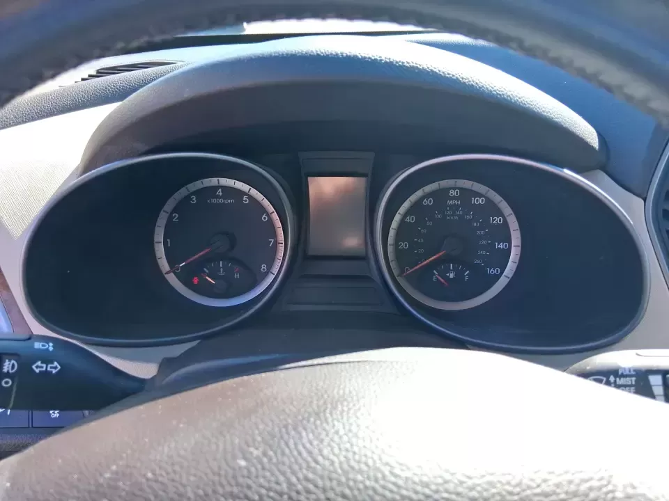 2013 Hyundai Santa Fe Sport (5XYZU3LB7DG) with an Theta II 2.4L I-4 gasoline direct injection engine, 6-Speed Automatic transmission, located at 880 E. National Road, Vandalia, OH, 45377, (937) 908-9800, 39.891918, -84.183594 - Need one SUV that can handle school drop-offs, I75 commutes, and a weekend escape to Taylorsville MetroPark without draining your budget? This 2013 Hyundai Santa Fe Sport is a smart, road-trip-ready crossover that blends everyday practicality with comfort features you'll appreciate on longer drives - Photo#15