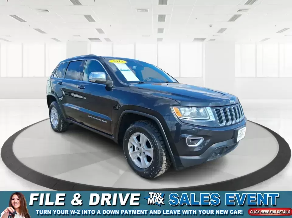 2015 Jeep Grand Cherokee Laredo (1C4RJFAG1FC) with an 3.6L V-6 DOHC engine, 8-Speed Automatic transmission, located at 8750 N County Rd 25A, Piqua, OH, 45356, (937) 908-9800, 40.164391, -84.232513 - Picture your next Ohio road trip: the family loaded up for a weekend at Indian Lake, a cooler in the back, and confidence on wet back roads or winter mornings. This 2015 Jeep Grand Cherokee Laredo is built for drivers who want everyday comfort with true SUV capability-perfect for long commutes, scho - Photo#0
