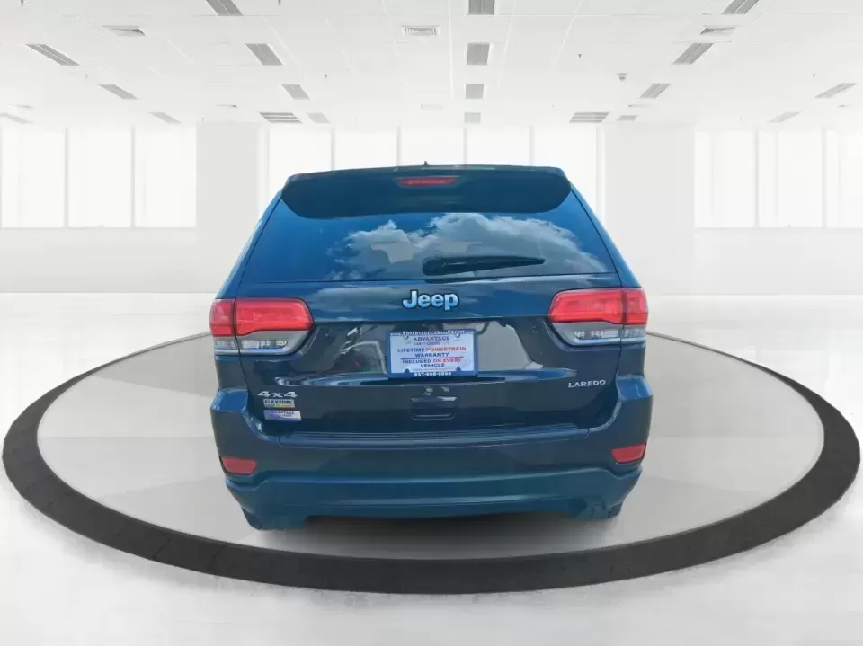 2015 Jeep Grand Cherokee Laredo (1C4RJFAG1FC) with an 3.6L V-6 DOHC engine, 8-Speed Automatic transmission, located at 8750 N County Rd 25A, Piqua, OH, 45356, (937) 908-9800, 40.164391, -84.232513 - Picture your next Ohio road trip: the family loaded up for a weekend at Indian Lake, a cooler in the back, and confidence on wet back roads or winter mornings. This 2015 Jeep Grand Cherokee Laredo is built for drivers who want everyday comfort with true SUV capability-perfect for long commutes, scho - Photo#3