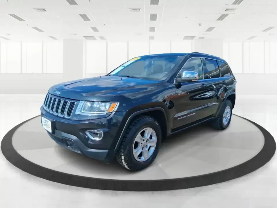 2015 Jeep Grand Cherokee Laredo (1C4RJFAG1FC) with an 3.6L V-6 DOHC engine, 8-Speed Automatic transmission, located at 8750 N County Rd 25A, Piqua, OH, 45356, (937) 908-9800, 40.164391, -84.232513 - Picture your next Ohio road trip: the family loaded up for a weekend at Indian Lake, a cooler in the back, and confidence on wet back roads or winter mornings. This 2015 Jeep Grand Cherokee Laredo is built for drivers who want everyday comfort with true SUV capability-perfect for long commutes, scho - Photo#8