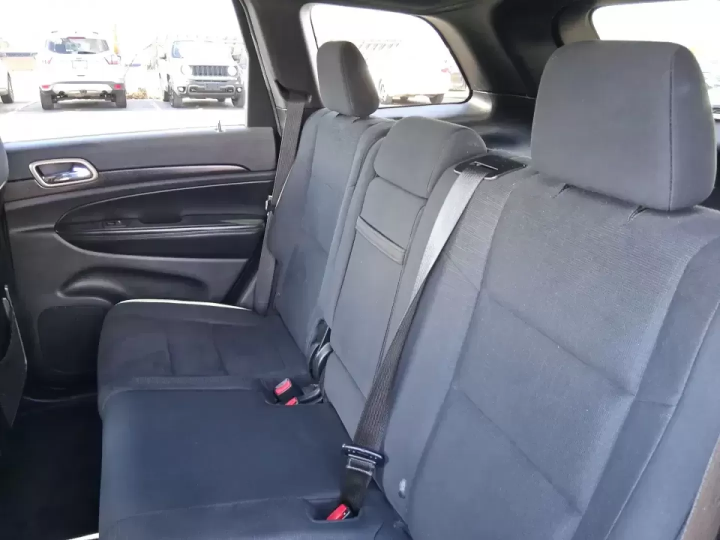 2015 Jeep Grand Cherokee Laredo (1C4RJFAG1FC) with an 3.6L V-6 DOHC engine, 8-Speed Automatic transmission, located at 8750 N County Rd 25A, Piqua, OH, 45356, (937) 908-9800, 40.164391, -84.232513 - Picture your next Ohio road trip: the family loaded up for a weekend at Indian Lake, a cooler in the back, and confidence on wet back roads or winter mornings. This 2015 Jeep Grand Cherokee Laredo is built for drivers who want everyday comfort with true SUV capability-perfect for long commutes, scho - Photo#10