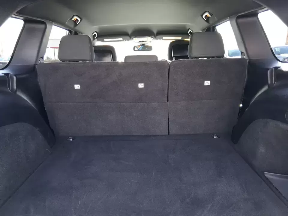 2015 Jeep Grand Cherokee Laredo (1C4RJFAG1FC) with an 3.6L V-6 DOHC engine, 8-Speed Automatic transmission, located at 8750 N County Rd 25A, Piqua, OH, 45356, (937) 908-9800, 40.164391, -84.232513 - Picture your next Ohio road trip: the family loaded up for a weekend at Indian Lake, a cooler in the back, and confidence on wet back roads or winter mornings. This 2015 Jeep Grand Cherokee Laredo is built for drivers who want everyday comfort with true SUV capability-perfect for long commutes, scho - Photo#12