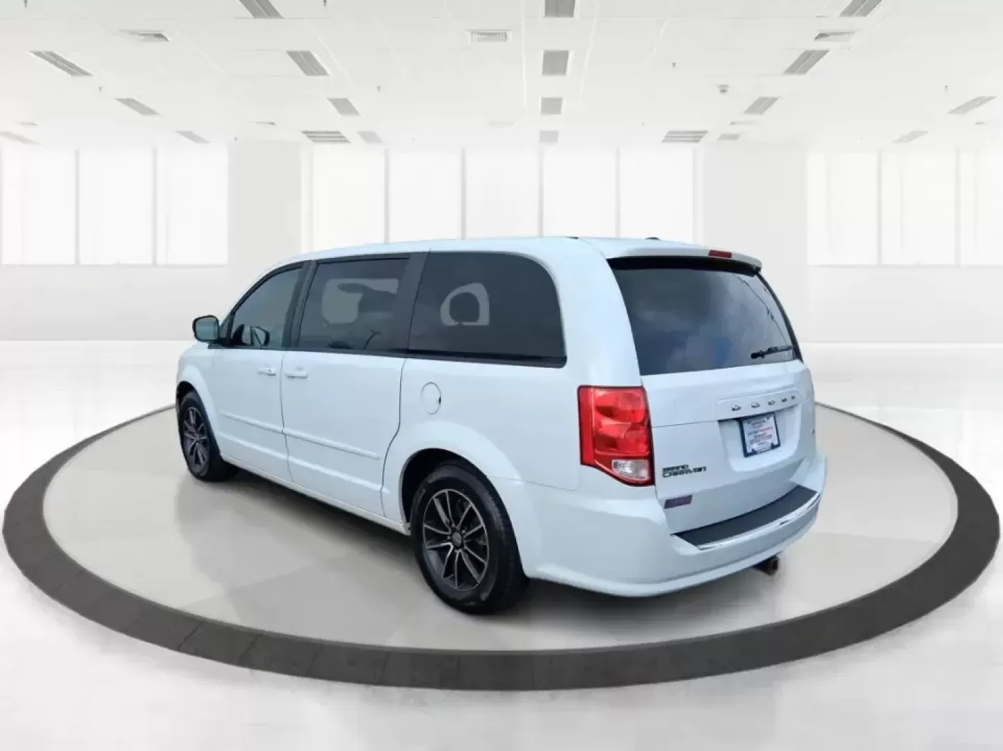 2015 Dodge Grand Caravan R/T (2C4RDGEG8FR) with an 3.6L V-6 DOHC engine, 6-Speed Automatic transmission, located at 8750 N County Rd 25A, Piqua, OH, 45356, (937) 908-9800, 40.164391, -84.232513 - Load up the kids, the cooler, and the weekend plans-this 2015 Dodge Grand Caravan R/T is built for real life in West Central Ohio, whether you're running the school drop-off line, commuting up I75, or heading out for a road-trip to Indian Lake. With family-friendly space, smart comfort features, and - Photo#4