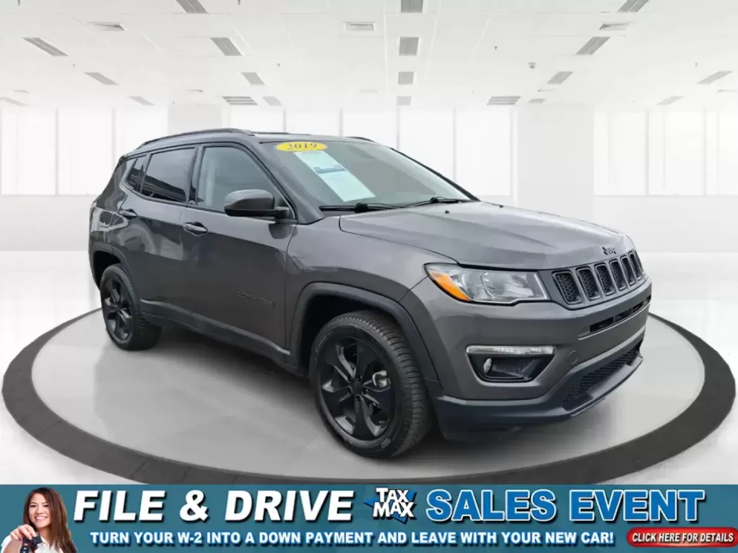 2019 Jeep Compass Altitude 4x4 (3C4NJDBB2KT) with an Tigershark MultiAir 2.4L I-4 variable valve contro engine, located at 1951 S Dayton Lakeview Rd., New Carlisle, OH, 45344, (937) 908-9800, 39.890999, -84.050255 - Whether you're planning weekend trips to Caesar Creek, tackling snowy Dayton-area mornings, or just want a confident daily driver for I-75 and SR-725, this 2019 Jeep Compass Altitude 4x4 is built for real life in Southwest Ohio. With its SUV versatility, sure-footed 4x4 capability, and a comfortable - Photo#0
