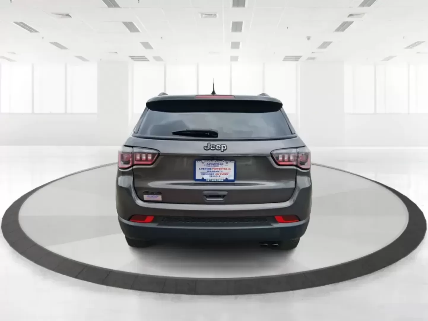 2019 Jeep Compass Altitude 4x4 (3C4NJDBB2KT) with an Tigershark MultiAir 2.4L I-4 variable valve contro engine, located at 1951 S Dayton Lakeview Rd., New Carlisle, OH, 45344, (937) 908-9800, 39.890999, -84.050255 - Whether you're planning weekend trips to Caesar Creek, tackling snowy Dayton-area mornings, or just want a confident daily driver for I-75 and SR-725, this 2019 Jeep Compass Altitude 4x4 is built for real life in Southwest Ohio. With its SUV versatility, sure-footed 4x4 capability, and a comfortable - Photo#3