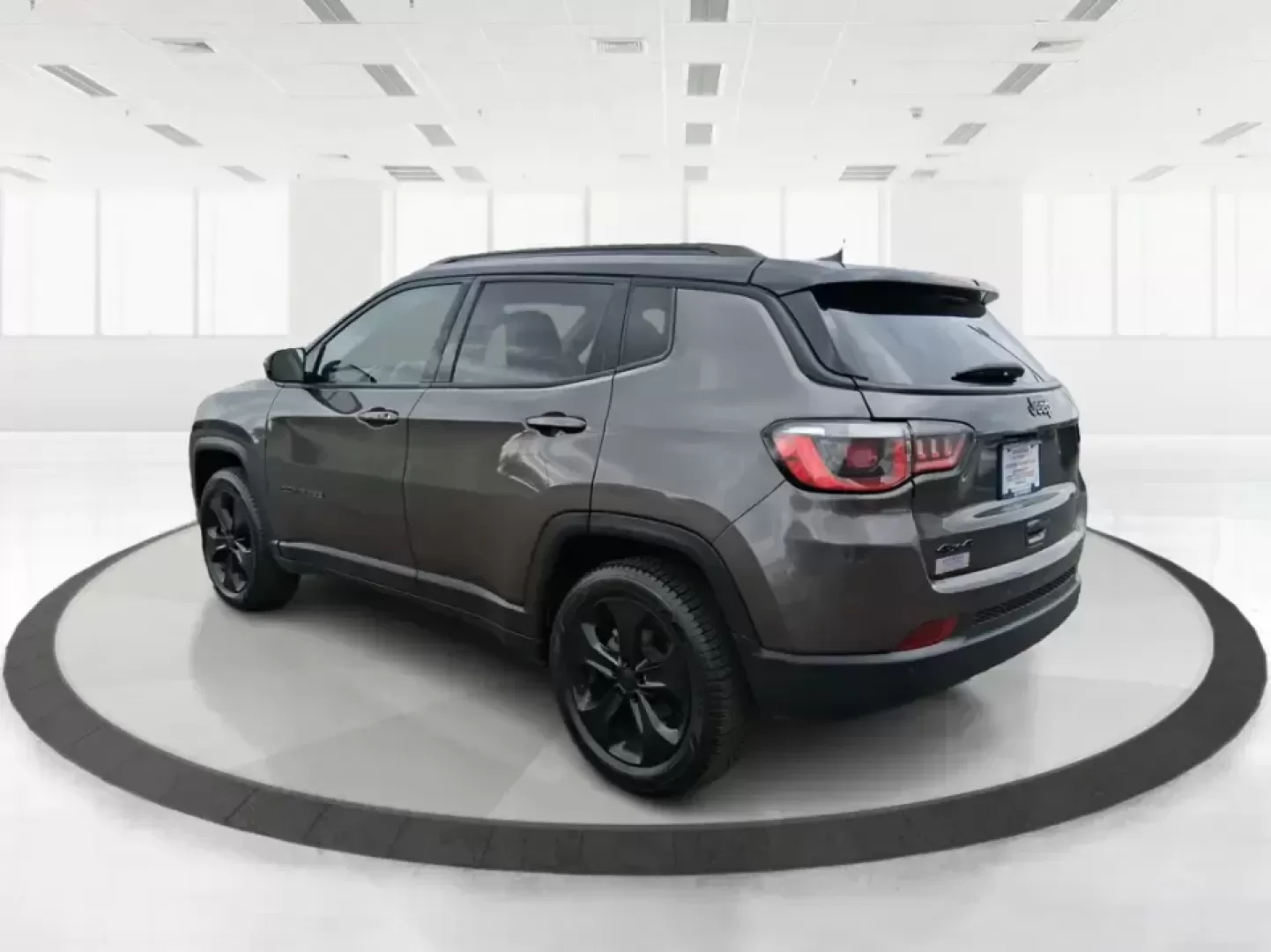 2019 Jeep Compass Altitude 4x4 (3C4NJDBB2KT) with an Tigershark MultiAir 2.4L I-4 variable valve contro engine, located at 1951 S Dayton Lakeview Rd., New Carlisle, OH, 45344, (937) 908-9800, 39.890999, -84.050255 - Whether you're planning weekend trips to Caesar Creek, tackling snowy Dayton-area mornings, or just want a confident daily driver for I-75 and SR-725, this 2019 Jeep Compass Altitude 4x4 is built for real life in Southwest Ohio. With its SUV versatility, sure-footed 4x4 capability, and a comfortable - Photo#4