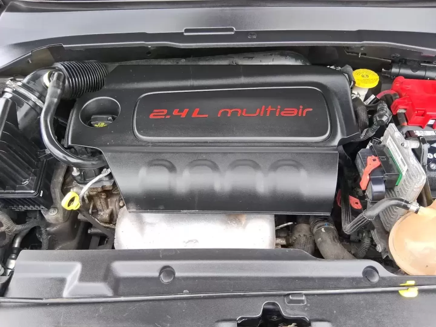 2019 Jeep Compass Altitude 4x4 (3C4NJDBB2KT) with an Tigershark MultiAir 2.4L I-4 variable valve contro engine, located at 1951 S Dayton Lakeview Rd., New Carlisle, OH, 45344, (937) 908-9800, 39.890999, -84.050255 - Whether you're planning weekend trips to Caesar Creek, tackling snowy Dayton-area mornings, or just want a confident daily driver for I-75 and SR-725, this 2019 Jeep Compass Altitude 4x4 is built for real life in Southwest Ohio. With its SUV versatility, sure-footed 4x4 capability, and a comfortable - Photo#11