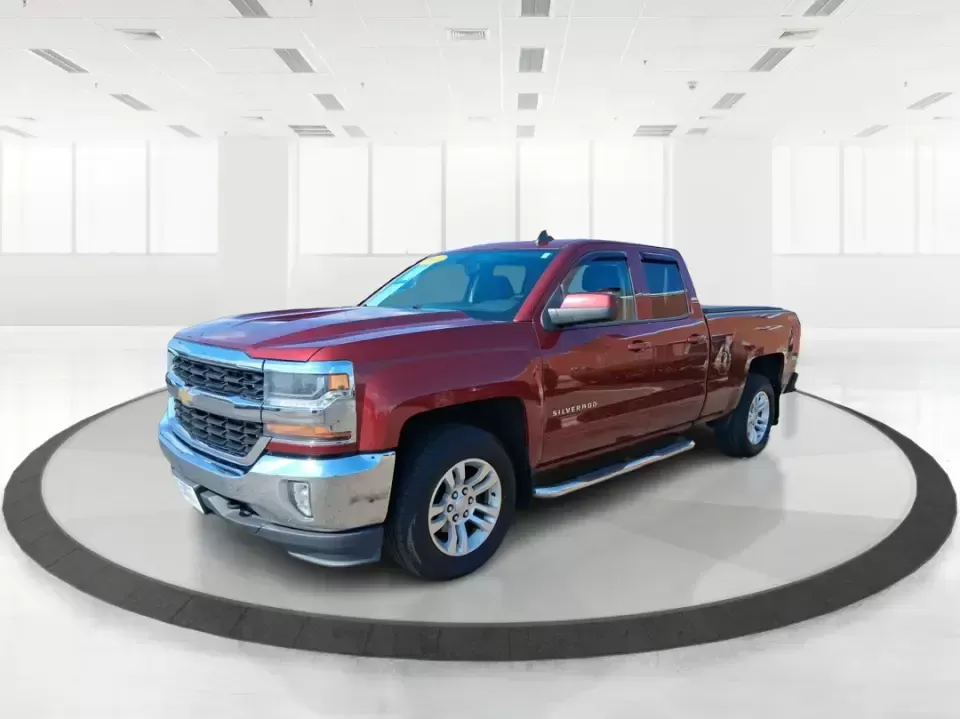 2016 Chevrolet Silverado 1500 1LT (1GCVKRECXGZ) with an EcoTec3 4.3L V-6 gasoline direct injection engine, 6A transmission, located at 8750 N County Rd 25A, Piqua, OH, 45356, (937) 908-9800, 40.164391, -84.232513 - Picture your next weekend: the truck is loaded up for a run to Indian Lake, you've got room for friends in the Double Cab, and there's still plenty of bed space for camping gear, a mower, or that Marketplace find you've been chasing. This 2016 Chevrolet Silverado 1500 1LT 4WD in eye-catching Siren R - Photo#8