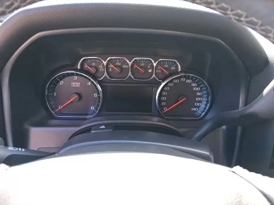 2016 Chevrolet Silverado 1500 1LT (1GCVKRECXGZ) with an EcoTec3 4.3L V-6 gasoline direct injection engine, 6A transmission, located at 8750 N County Rd 25A, Piqua, OH, 45356, (937) 908-9800, 40.164391, -84.232513 - Picture your next weekend: the truck is loaded up for a run to Indian Lake, you've got room for friends in the Double Cab, and there's still plenty of bed space for camping gear, a mower, or that Marketplace find you've been chasing. This 2016 Chevrolet Silverado 1500 1LT 4WD in eye-catching Siren R - Photo#14