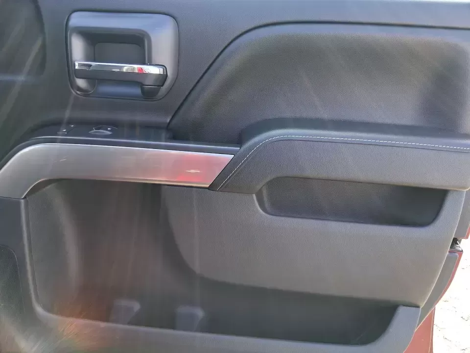 2016 Chevrolet Silverado 1500 1LT (1GCVKRECXGZ) with an EcoTec3 4.3L V-6 gasoline direct injection engine, 6A transmission, located at 8750 N County Rd 25A, Piqua, OH, 45356, (937) 908-9800, 40.164391, -84.232513 - Picture your next weekend: the truck is loaded up for a run to Indian Lake, you've got room for friends in the Double Cab, and there's still plenty of bed space for camping gear, a mower, or that Marketplace find you've been chasing. This 2016 Chevrolet Silverado 1500 1LT 4WD in eye-catching Siren R - Photo#19