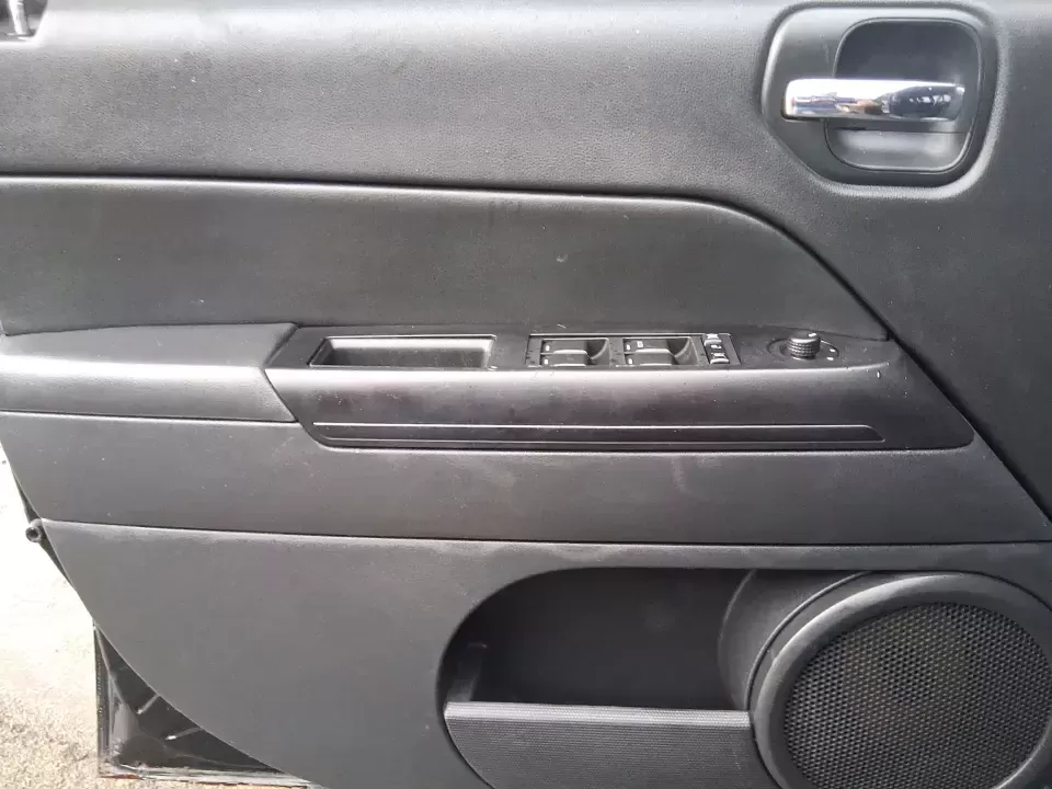 2015 Jeep Patriot Latitude (1C4NJRFB8FD) with an 2.4L I-4 DOHC engine, located at 8750 N County Rd 25A, Piqua, OH, 45356, (937) 908-9800, 40.164391, -84.232513 - Weekend escapes, snowy school runs, and daily commutes down I75 all get easier when you've got an SUV that's ready for Ohio weather and real-life schedules. This **2015 Jeep Patriot Latitude 4WD** is a practical choice for drivers who want the Jeep look and capability without the oversized footprint - Photo#17