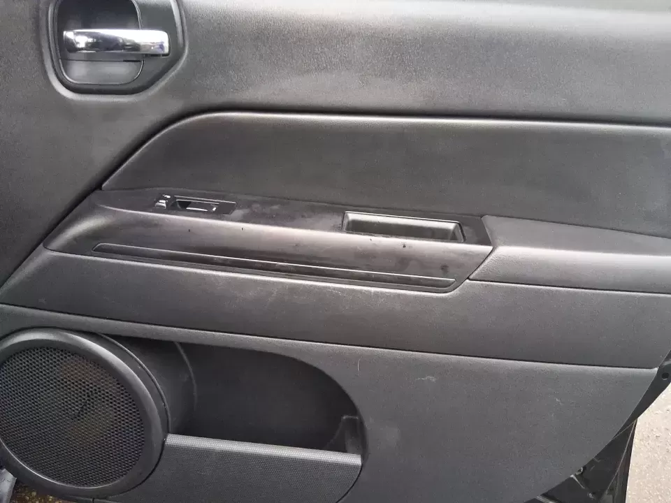 2015 Jeep Patriot Latitude (1C4NJRFB8FD) with an 2.4L I-4 DOHC engine, located at 8750 N County Rd 25A, Piqua, OH, 45356, (937) 908-9800, 40.164391, -84.232513 - Weekend escapes, snowy school runs, and daily commutes down I75 all get easier when you've got an SUV that's ready for Ohio weather and real-life schedules. This **2015 Jeep Patriot Latitude 4WD** is a practical choice for drivers who want the Jeep look and capability without the oversized footprint - Photo#18