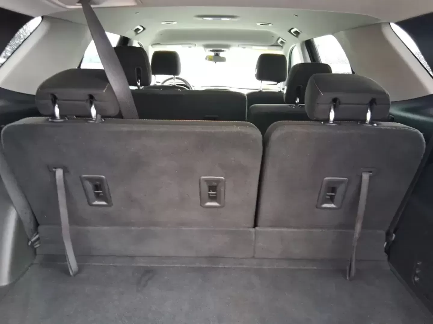 2018 Chevrolet Traverse LS (1GNERFKW3JJ) with an 3.6L V-6 gasoline direct injection engine, 9A transmission, located at 1184 Kauffman Ave, Fairborn, OH, 45324, (937) 908-9800, 39.807072, -84.030914 - Ready for the real world-school drop-offs, long commutes to Wright-Patterson AFB, and weekend road trips out toward Yellow Springs-this 2018 Chevrolet Traverse LS is the kind of three-row SUV that makes busy life easier. With confident space for people and gear, a smooth ride for I675/I70 driving, a - Photo#11