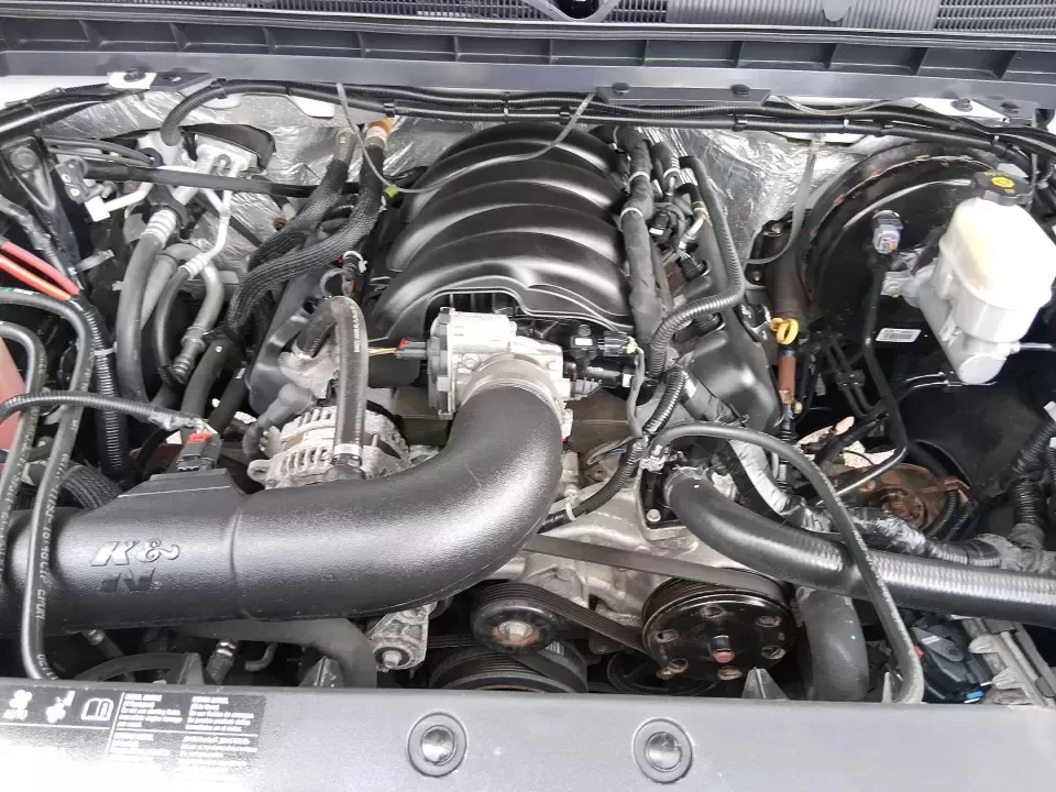 2017 Chevrolet Silverado 1500 2LT (3GCUKREH9HG) with an 4.3L V6 OHV 12V engine, 6A transmission, located at 401 Woodman Dr, Riverside, OH, 45431, (937) 908-9800, 39.760899, -84.123421 - Need a truck that can handle weekday work runs, weekend projects, and spontaneous road trips out toward Caesar Creek or up I75 without feeling like a compromise? This 2017 Chevrolet Silverado 1500 2LT Crew Cab 4WD is built for real life in the Miami Valley-roomy enough for friends or family, strong - Photo#11