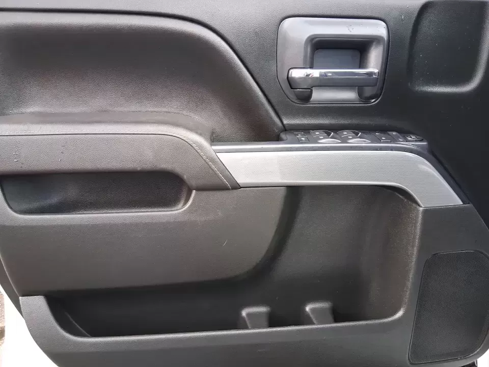 2017 Chevrolet Silverado 1500 2LT (3GCUKREH9HG) with an 4.3L V6 OHV 12V engine, 6A transmission, located at 401 Woodman Dr, Riverside, OH, 45431, (937) 908-9800, 39.760899, -84.123421 - Need a truck that can handle weekday work runs, weekend projects, and spontaneous road trips out toward Caesar Creek or up I75 without feeling like a compromise? This 2017 Chevrolet Silverado 1500 2LT Crew Cab 4WD is built for real life in the Miami Valley-roomy enough for friends or family, strong - Photo#18