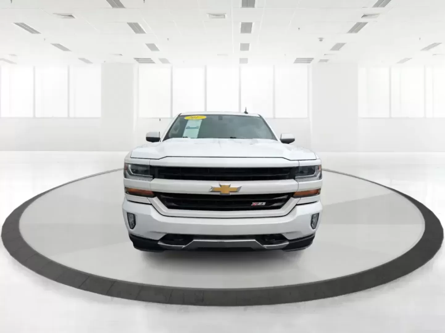 2017 Chevrolet Silverado 1500 2LT (3GCUKREH9HG) with an 4.3L V6 OHV 12V engine, 6A transmission, located at 880 E. National Road, Vandalia, OH, 45377, (937) 908-9800, 39.891918, -84.183594 - Need a truck that can handle weekday work runs, weekend projects, and spontaneous road trips out toward Caesar Creek or up I75 without feeling like a compromise? This 2017 Chevrolet Silverado 1500 2LT Crew Cab 4WD is built for real life in the Miami Valley-roomy enough for friends or family, strong - Photo#7