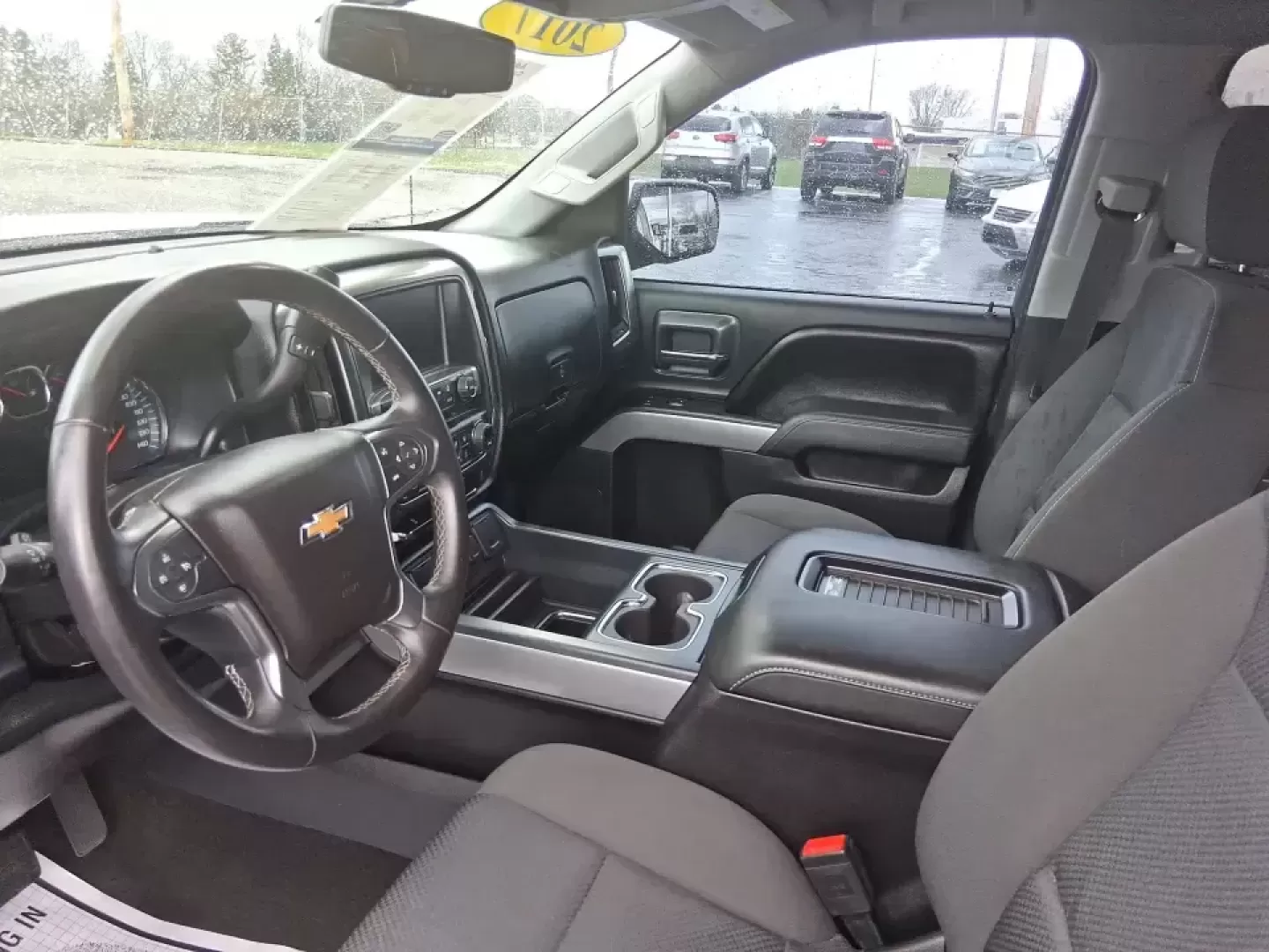 2017 Chevrolet Silverado 1500 2LT (3GCUKREH9HG) with an 4.3L V6 OHV 12V engine, 6A transmission, located at 880 E. National Road, Vandalia, OH, 45377, (937) 908-9800, 39.891918, -84.183594 - Need a truck that can handle weekday work runs, weekend projects, and spontaneous road trips out toward Caesar Creek or up I75 without feeling like a compromise? This 2017 Chevrolet Silverado 1500 2LT Crew Cab 4WD is built for real life in the Miami Valley-roomy enough for friends or family, strong - Photo#9