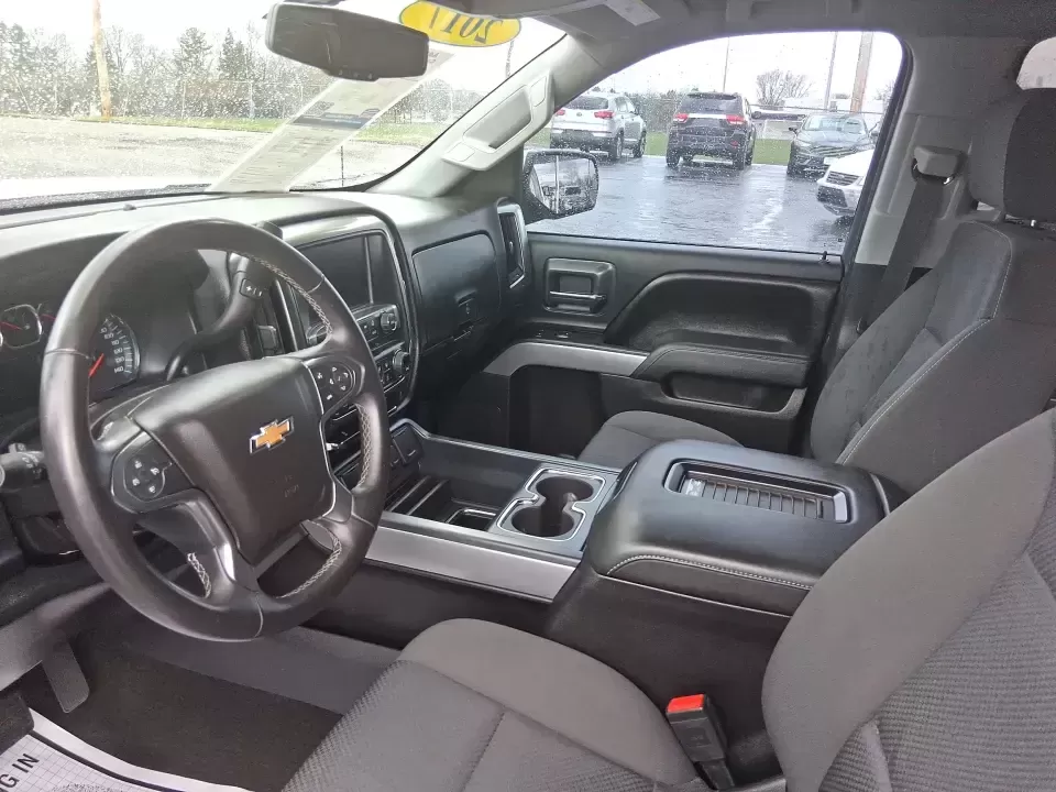 2017 Chevrolet Silverado 1500 2LT (3GCUKREH9HG) with an 4.3L V6 OHV 12V engine, 6A transmission, located at 8750 N County Rd 25A, Piqua, OH, 45356, (937) 908-9800, 40.164391, -84.232513 - Need a truck that can handle weekday work runs, weekend projects, and spontaneous road trips out toward Caesar Creek or up I75 without feeling like a compromise? This 2017 Chevrolet Silverado 1500 2LT Crew Cab 4WD is built for real life in the Miami Valley-roomy enough for friends or family, strong - Photo#9