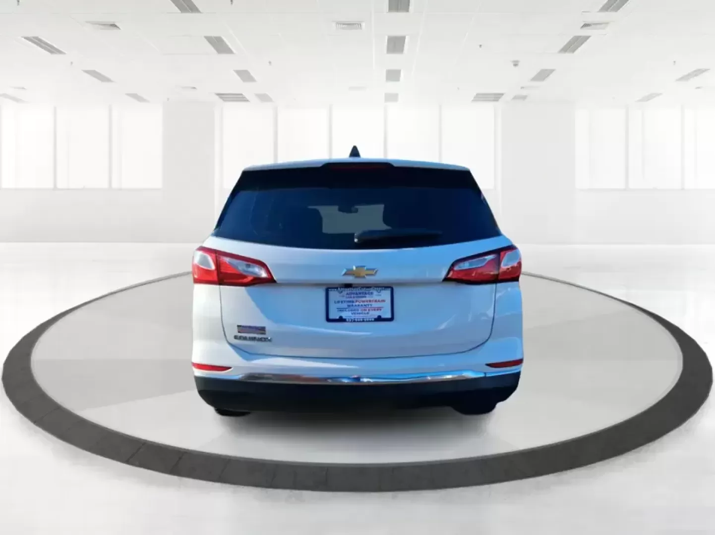 2018 Chevrolet Equinox LS (3GNAXHEV0JS) with an 1.5L I-4 gasoline direct injection engine, 6A transmission, located at 1951 S Dayton Lakeview Rd., New Carlisle, OH, 45344, (937) 908-9800, 39.890999, -84.050255 - Picture your next Ohio weekend: groceries and sports gear loaded up, the kids comfortable in back, and you're cruising from New Carlisle to Dayton or Springfield with a small SUV that's easy to park, confident on I70, and efficient enough for daily commuting. This 2018 Chevrolet Equinox LS is built - Photo#3