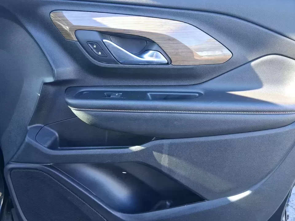 2018 GMC Terrain SLE (3GKALMEV3JL) with an 1.4L L4 DOHC 16V TURBO engine, 6A transmission, located at 1184 Kauffman Ave, Fairborn, OH, 45324, (937) 908-9800, 39.807072, -84.030914 - Need one SUV that can handle the weekday commute, the school drop-off line, and a spontaneous weekend escape to John Bryan State Park? This 2018 GMC Terrain SLE is built for real life in Fairborn-easy to park, comfortable for long drives, and versatile enough for groceries, gear, and everything in b - Photo#20