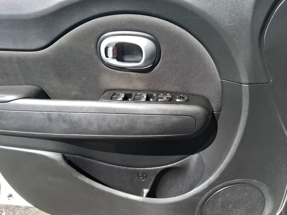 2019 Kia Soul Base (KNDJN2A20K7) with an 1.6L L4 DOHC 16V engine, 6M transmission, located at 1230 East Main St, Xenia, OH, 45385, (937) 908-9800, 39.688026, -83.910172 - Need a smart, easy-to-park ride for the daily commute down South Dixie Drive, quick errands near the Dayton Mall, or weekend drives out toward Carillon Historical Park? This 2019 Kia Soul Base in bright White is a practical, city-friendly wagon that fits real life in Moraine, Ohio-roomy enough for g - Photo#17