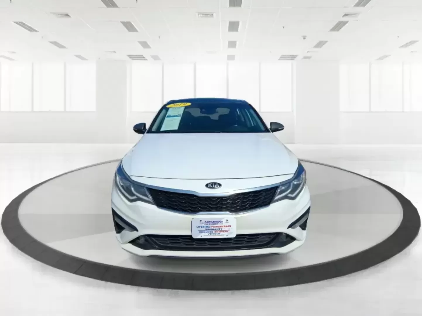 2019 Kia Optima S (5XXGT4L35KG) with an Theta II 2.4L I-4 gasoline direct injection engine, 6A transmission, located at 1099 N County Rd 25A , Troy, OH, 45373, (937) 908-9800, 40.057079, -84.212883 - Picture your next week going smoother: a comfortable, efficient sedan that makes the daily commute up I75, quick school drop-offs, and weekend runs to Dayton feel easy-without stretching your budget. This 2019 Kia Optima S is built for real life in Troy, Ohio, offering the space and technology busy - Photo#7