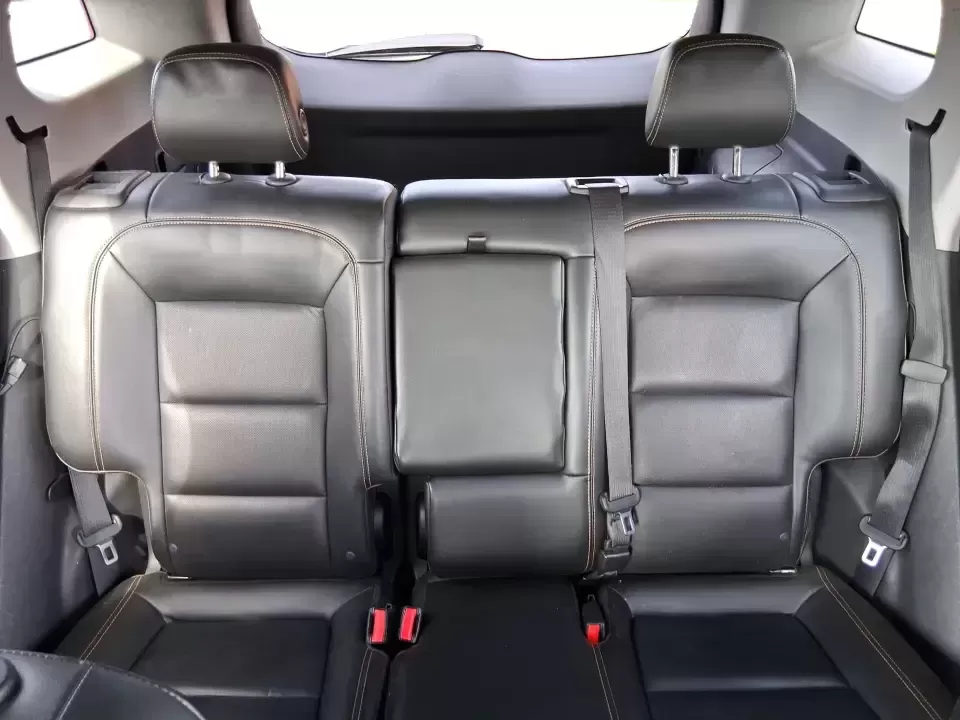 2019 GMC Terrain SLT (3GKALVEV0KL) with an 1.4L L4 DOHC 16V TURBO engine, 6A transmission, located at 1099 N County Rd 25A , Troy, OH, 45373, (937) 908-9800, 40.057079, -84.212883 - Picture your next week: smooth morning commutes down US-35, a quick run to The Greene for errands, then a Saturday escape to John Bryan State Park with the family and gear in tow. This 2019 GMC Terrain SLT is built for that real-life rhythm-comfortable, confident in changing Ohio weather, and sized - Photo#13