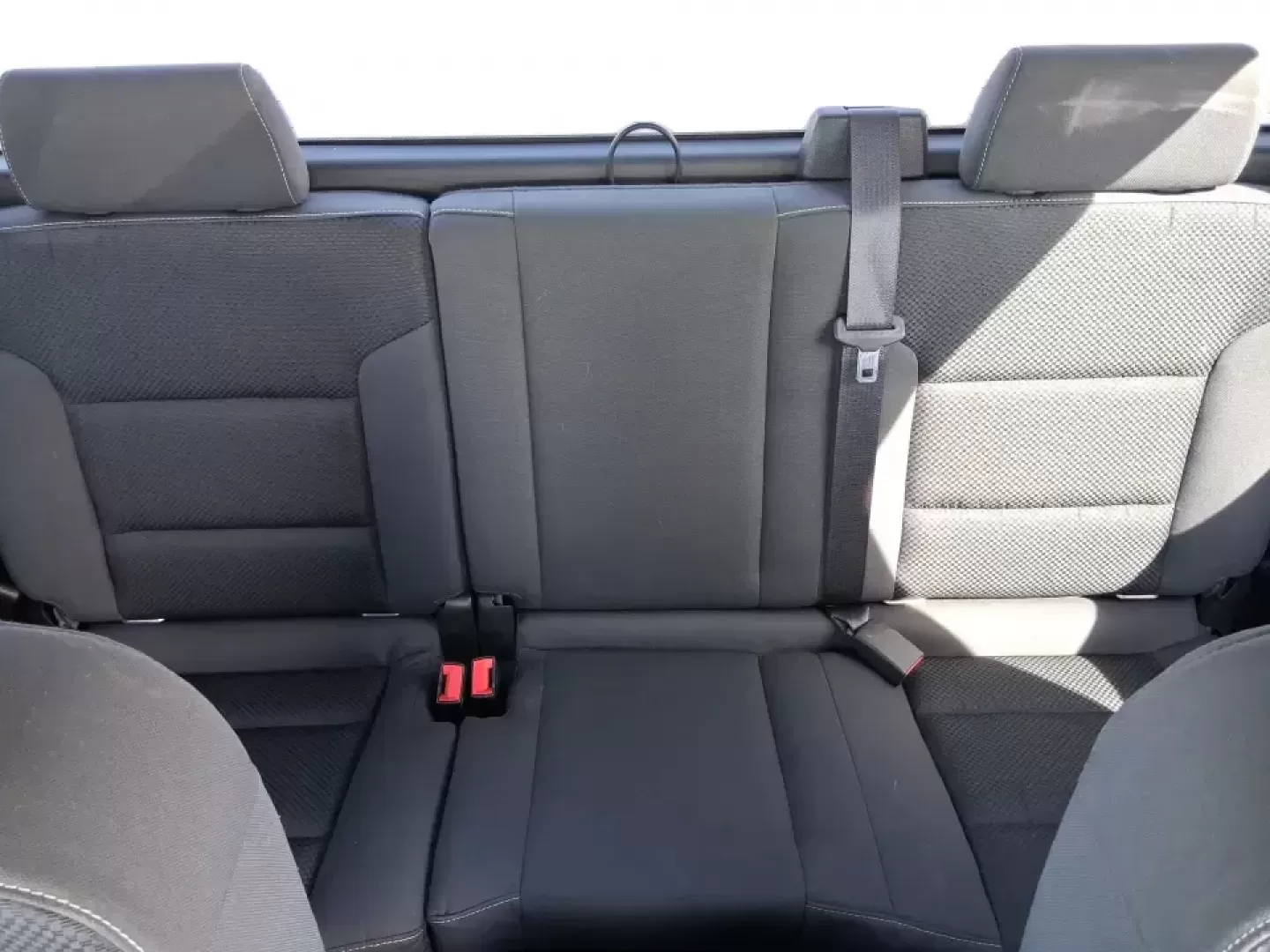 2016 Chevrolet Silverado 1500 1LT (1GCVKREC0GZ) with an EcoTec3 4.3L V-6 gasoline direct injection engine, 6A transmission, located at 4508 South Dixie Dr, Moraine, OH, 45439, (937) 908-9800, 39.689976, -84.218452 - Need a truck that can handle weekday work runs, weekend projects, and Ohio weather without flinching? This 2016 Chevrolet Silverado 1500 1LT Double Cab in Silver Ice Metallic is built for real life in Moraine-whether you're hauling supplies for a home upgrade, towing for a camping trip, or simply wa - Photo#13