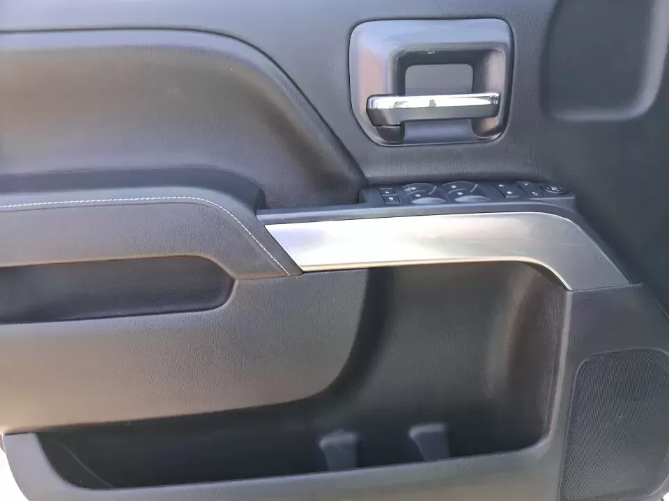 2016 Chevrolet Silverado 1500 1LT (1GCVKREC0GZ) with an EcoTec3 4.3L V-6 gasoline direct injection engine, 6A transmission, located at 4508 South Dixie Dr, Moraine, OH, 45439, (937) 908-9800, 39.689976, -84.218452 - Need a truck that can handle weekday work runs, weekend projects, and Ohio weather without flinching? This 2016 Chevrolet Silverado 1500 1LT Double Cab in Silver Ice Metallic is built for real life in Moraine-whether you're hauling supplies for a home upgrade, towing for a camping trip, or simply wa - Photo#18