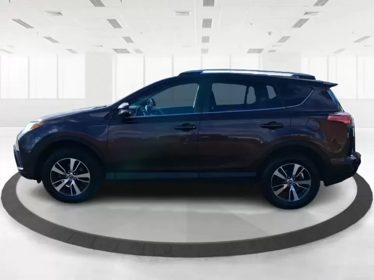 2016 Toyota RAV4 XLE (2T3RFREV9GW) with an 2.5L I-4 DOHC engine, 6A transmission, located at 401 Woodman Dr, Riverside, OH, 45431, (937) 908-9800, 39.760899, -84.123421 - Weekend road trips to Eastwood MetroPark, snowy commutes up I675, and everyday school-and-grocery runs around Riverside all get easier when you're driving an SUV that's ready for real life. This 2016 Toyota RAV4 XLE in eye-catching Barcelona Red Metallic blends Toyota reliability with the versatilit - Photo#5