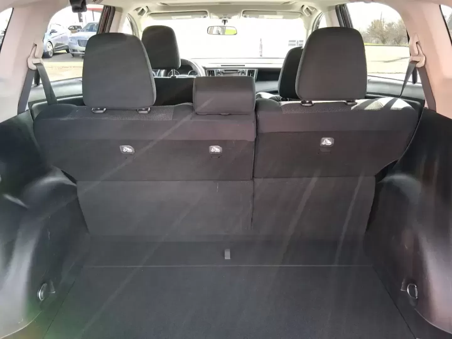2016 Toyota RAV4 XLE (2T3RFREV9GW) with an 2.5L I-4 DOHC engine, 6A transmission, located at 401 Woodman Dr, Riverside, OH, 45431, (937) 908-9800, 39.760899, -84.123421 - Weekend road trips to Eastwood MetroPark, snowy commutes up I675, and everyday school-and-grocery runs around Riverside all get easier when you're driving an SUV that's ready for real life. This 2016 Toyota RAV4 XLE in eye-catching Barcelona Red Metallic blends Toyota reliability with the versatilit - Photo#12
