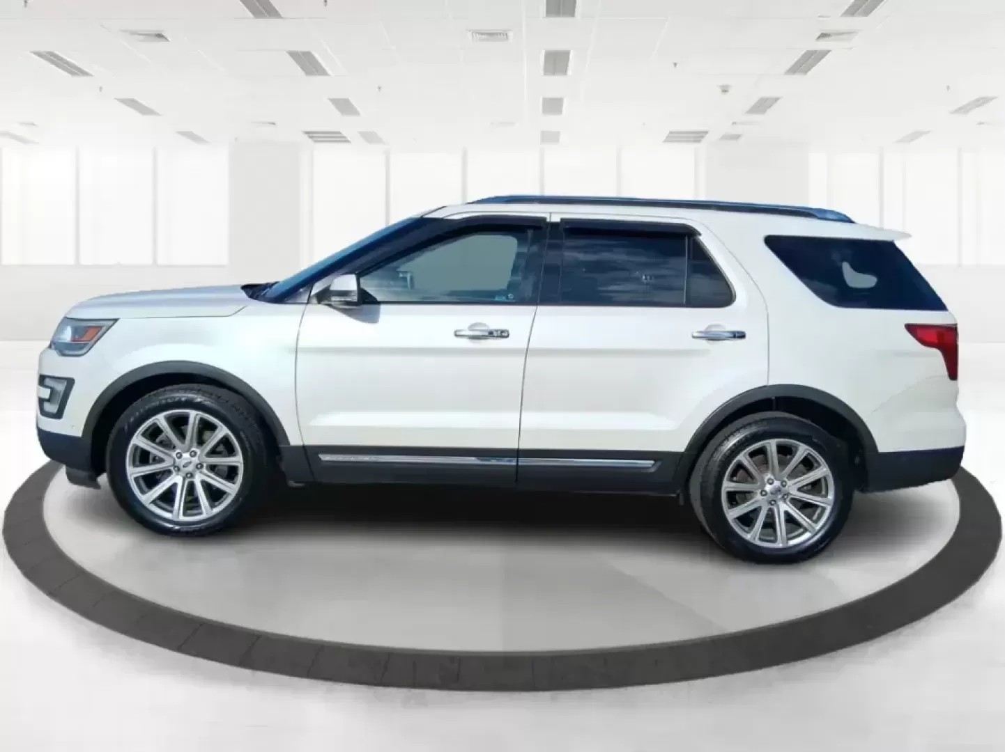 2017 Ford Explorer Limited (1FM5K8F88HG) with an EcoBoost 2.3L I-4 gasoline direct injection engine, 6A transmission, located at 1951 S Dayton Lakeview Rd., New Carlisle, OH, 45344, (937) 908-9800, 39.890999, -84.050255 - Pack up the crew, point the hood toward the next weekend getaway, and let one SUV handle the school run, the grocery haul, and the road trip to Hocking Hills without breaking a sweat. This 2017 Ford Explorer Limited 4WD in White Platinum Metallic Tri-Coat is built for real life in Ohio-comfortable f - Photo#5