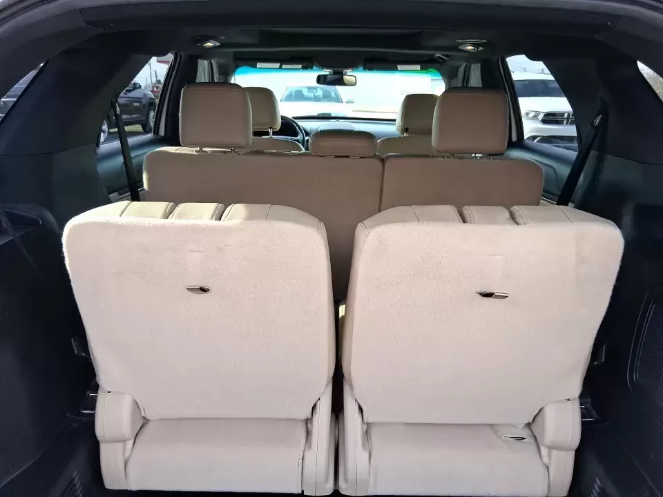 2017 Ford Explorer Limited (1FM5K8F88HG) with an EcoBoost 2.3L I-4 gasoline direct injection engine, 6A transmission, located at 1951 S Dayton Lakeview Rd., New Carlisle, OH, 45344, (937) 908-9800, 39.890999, -84.050255 - Pack up the crew, point the hood toward the next weekend getaway, and let one SUV handle the school run, the grocery haul, and the road trip to Hocking Hills without breaking a sweat. This 2017 Ford Explorer Limited 4WD in White Platinum Metallic Tri-Coat is built for real life in Ohio-comfortable f - Photo#12