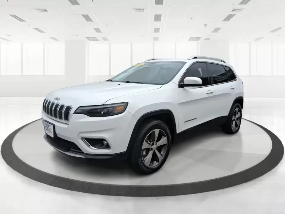 2019 Jeep Cherokee Limited 4x4 (1C4PJMDX5KD) with an 3.2L V6 DOHC 24V engine, 9A transmission, located at 8750 N County Rd 25A, Piqua, OH, 45356, (937) 908-9800, 40.164391, -84.232513 - Load up the family, point the hood toward the next weekend getaway, and let the road decide the plan-this 2019 Jeep Cherokee Limited 4x4 is built for real-life Ohio driving, from rainy school runs to spontaneous trips up I75. With confident 4x4 capability, a smooth 9-speed automatic, and a strong 3. - Photo#8
