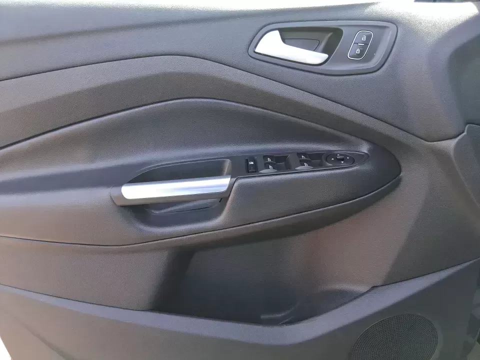 2017 Ford Escape SE (1FMCU9GD2HU) with an 1.5L L4 DOHC 16V engine, 6A transmission, located at 880 E. National Road, Vandalia, OH, 45377, (937) 908-9800, 39.891918, -84.183594 - Make every day easier-whether you're tackling a long commute up I-75, shuttling kids between school and practice, or packing up for a weekend escape to the Dayton area parks. This 2017 Ford Escape SE in Magnetic Metallic is the kind of compact SUV that fits real life in Vandalia, OH: easy to park, c - Photo#18