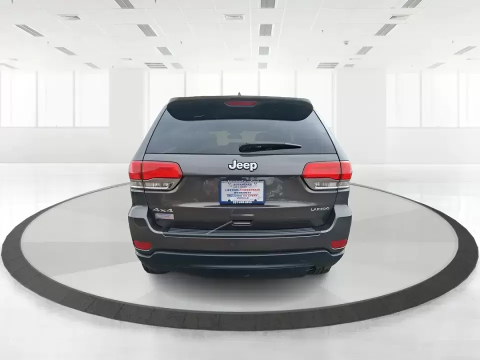 2015 Jeep Grand Cherokee Laredo (1C4RJFAG5FC) with an 3.6L V-6 DOHC engine, 8-Speed Automatic transmission, located at 1099 N County Rd 25A , Troy, OH, 45373, (937) 908-9800, 40.057079, -84.212883 - Need one SUV that can handle school drop-offs in the morning, a smooth I75 commute at lunchtime, and a last-minute weekend escape to the Miami Valley trails? This 2015 Jeep Grand Cherokee Laredo 4WD is built for real life in Troy, Ohio-comfortable enough for daily driving, confident enough for unpre - Photo#3