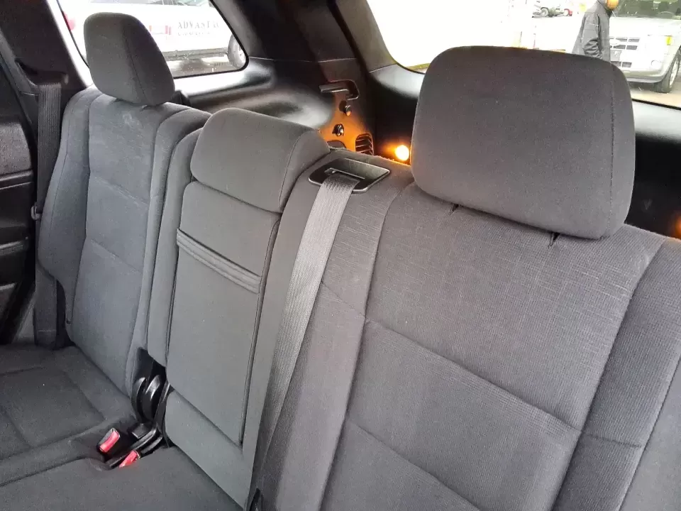 2015 Jeep Grand Cherokee Laredo (1C4RJFAG5FC) with an 3.6L V-6 DOHC engine, 8-Speed Automatic transmission, located at 1099 N County Rd 25A , Troy, OH, 45373, (937) 908-9800, 40.057079, -84.212883 - Need one SUV that can handle school drop-offs in the morning, a smooth I75 commute at lunchtime, and a last-minute weekend escape to the Miami Valley trails? This 2015 Jeep Grand Cherokee Laredo 4WD is built for real life in Troy, Ohio-comfortable enough for daily driving, confident enough for unpre - Photo#10