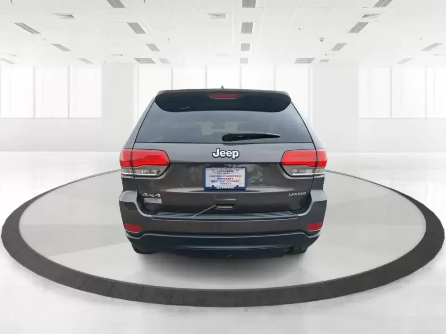 2015 Jeep Grand Cherokee Laredo (1C4RJFAG5FC) with an 3.6L V-6 DOHC engine, 8-Speed Automatic transmission, located at 1951 S Dayton Lakeview Rd., New Carlisle, OH, 45344, (937) 908-9800, 39.890999, -84.050255 - Need one SUV that can handle school drop-offs in the morning, a smooth I75 commute at lunchtime, and a last-minute weekend escape to the Miami Valley trails? This 2015 Jeep Grand Cherokee Laredo 4WD is built for real life in Troy, Ohio-comfortable enough for daily driving, confident enough for unpre - Photo#3