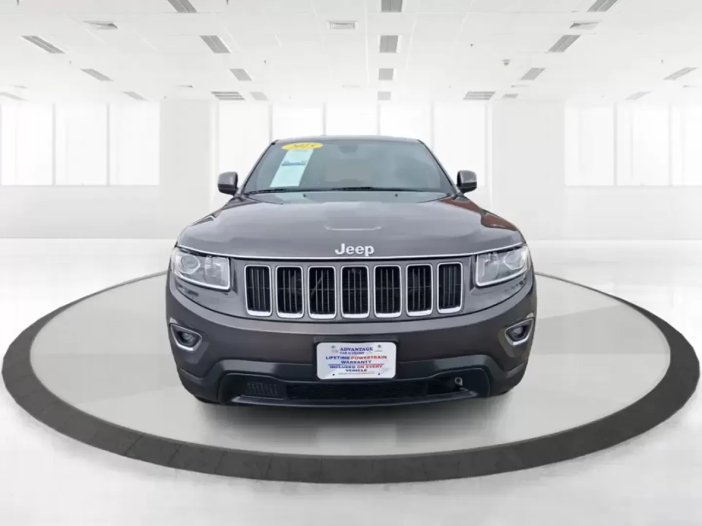 2015 Jeep Grand Cherokee Laredo (1C4RJFAG5FC) with an 3.6L V-6 DOHC engine, 8-Speed Automatic transmission, located at 1951 S Dayton Lakeview Rd., New Carlisle, OH, 45344, (937) 908-9800, 39.890999, -84.050255 - Need one SUV that can handle school drop-offs in the morning, a smooth I75 commute at lunchtime, and a last-minute weekend escape to the Miami Valley trails? This 2015 Jeep Grand Cherokee Laredo 4WD is built for real life in Troy, Ohio-comfortable enough for daily driving, confident enough for unpre - Photo#7