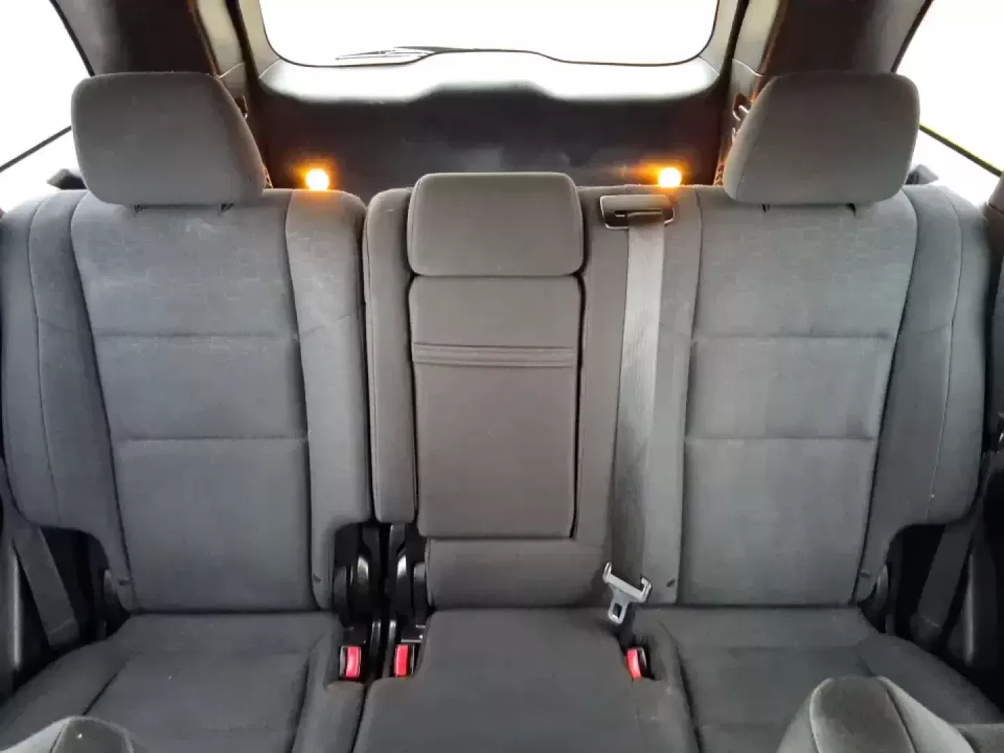 2015 Jeep Grand Cherokee Laredo (1C4RJFAG5FC) with an 3.6L V-6 DOHC engine, 8-Speed Automatic transmission, located at 1951 S Dayton Lakeview Rd., New Carlisle, OH, 45344, (937) 908-9800, 39.890999, -84.050255 - Need one SUV that can handle school drop-offs in the morning, a smooth I75 commute at lunchtime, and a last-minute weekend escape to the Miami Valley trails? This 2015 Jeep Grand Cherokee Laredo 4WD is built for real life in Troy, Ohio-comfortable enough for daily driving, confident enough for unpre - Photo#14