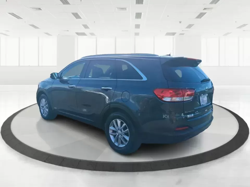 2017 Kia Sorento 2.4L LX (5XYPGDA36HG) with an 2.4L I-4 gasoline direct injection engine, 6A transmission, located at 880 E. National Road, Vandalia, OH, 45377, (937) 908-9800, 39.891918, -84.183594 - Picture your next weekend: groceries loaded, kids (or friends) comfortable in the back, and you're heading out of Troy for a quick getaway-maybe a stroll through downtown near the Miami River, a stop by Hobart Arena for an event, or an easy cruise up I75 toward Dayton. This 2017 Kia Sorento 2.4L LX - Photo#4