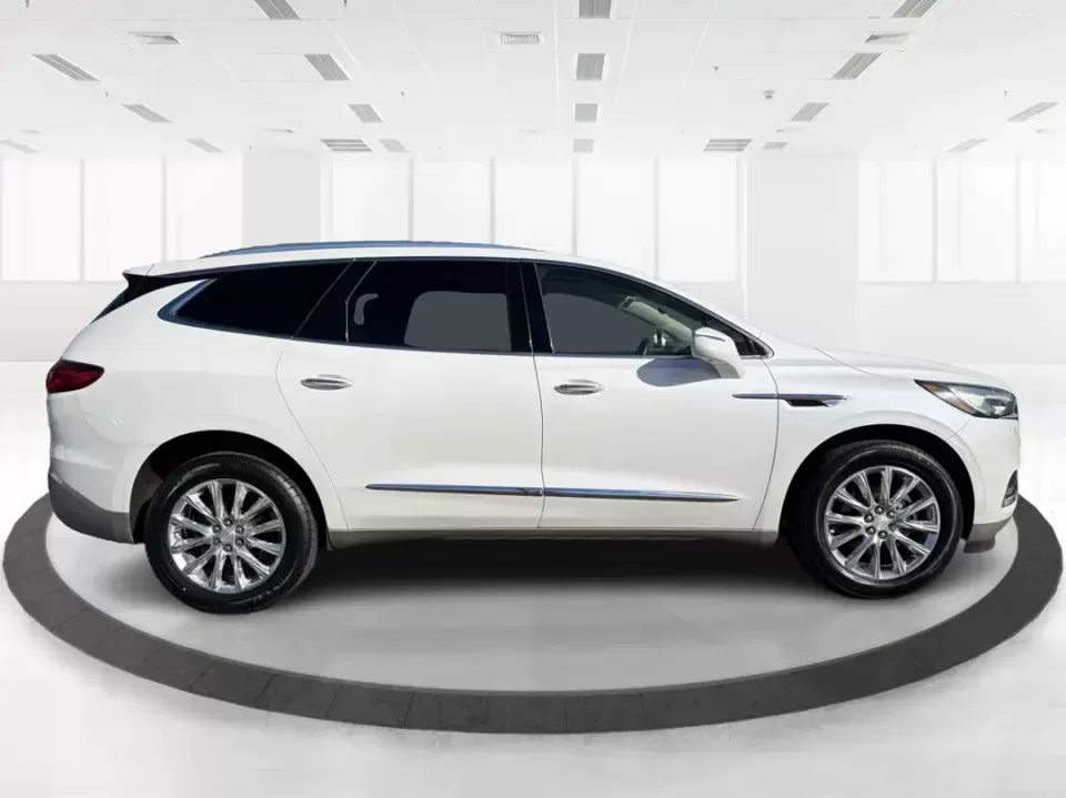 2018 Buick Enclave Premium (5GAEVBKW6JJ) with an 3.6L V-6 gasoline direct injection engine, 9A transmission, located at 1099 N County Rd 25A , Troy, OH, 45373, (937) 908-9800, 40.057079, -84.212883 - Pack the kids, queue up a playlist, and point the nose toward your next weekend getaway-this 2018 Buick Enclave Premium is built for real life in Troy, Ohio, whether you're doing school drop-offs, a long commute down I-75, or a comfortable road trip to Dayton, Columbus, or the Miami Valley. With thr - Photo#1