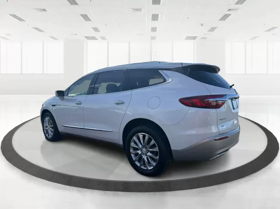 2018 Buick Enclave Premium (5GAEVBKW6JJ) with an 3.6L V-6 gasoline direct injection engine, 9A transmission, located at 1099 N County Rd 25A , Troy, OH, 45373, (937) 908-9800, 40.057079, -84.212883 - Pack the kids, queue up a playlist, and point the nose toward your next weekend getaway-this 2018 Buick Enclave Premium is built for real life in Troy, Ohio, whether you're doing school drop-offs, a long commute down I-75, or a comfortable road trip to Dayton, Columbus, or the Miami Valley. With thr - Photo#4