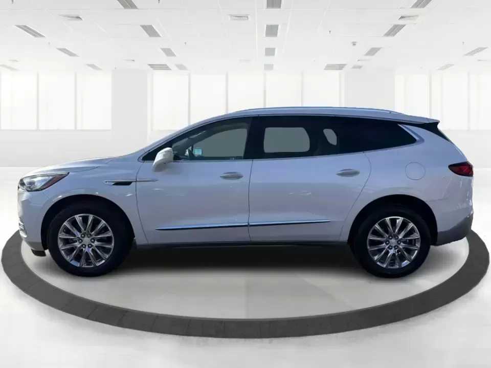 2018 Buick Enclave Premium (5GAEVBKW6JJ) with an 3.6L V-6 gasoline direct injection engine, 9A transmission, located at 1099 N County Rd 25A , Troy, OH, 45373, (937) 908-9800, 40.057079, -84.212883 - Pack the kids, queue up a playlist, and point the nose toward your next weekend getaway-this 2018 Buick Enclave Premium is built for real life in Troy, Ohio, whether you're doing school drop-offs, a long commute down I-75, or a comfortable road trip to Dayton, Columbus, or the Miami Valley. With thr - Photo#5