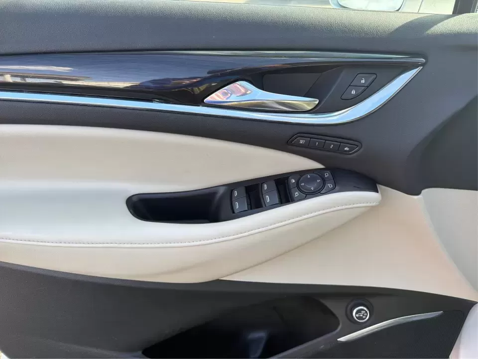 2018 Buick Enclave Premium (5GAEVBKW6JJ) with an 3.6L V-6 gasoline direct injection engine, 9A transmission, located at 1099 N County Rd 25A , Troy, OH, 45373, (937) 908-9800, 40.057079, -84.212883 - Pack the kids, queue up a playlist, and point the nose toward your next weekend getaway-this 2018 Buick Enclave Premium is built for real life in Troy, Ohio, whether you're doing school drop-offs, a long commute down I-75, or a comfortable road trip to Dayton, Columbus, or the Miami Valley. With thr - Photo#19