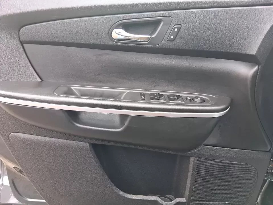 2012 GMC Acadia SL (1GKKRNED6CJ) with an 3.6L V-6 gasoline direct injection engine, 6-Speed Automatic transmission, located at 8750 N County Rd 25A, Piqua, OH, 45356, (937) 908-9800, 40.164391, -84.232513 - Pack up the kids, load the cooler, and point the SUV toward your next weekend getaway-this 2012 GMC Acadia SL is built for real-life Ohio driving, from school drop-offs and long commutes to road trips up I-75 and errands around Piqua. With three-row versatility, confident road manners, and family-fr - Photo#18