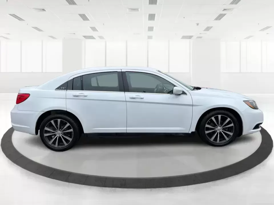 2013 Chrysler 200 Touring (1C3CCBBG4DN) with an 3.6L V6 DOHC 24V FFV engine, 6-Speed Automatic transmission, located at 4508 South Dixie Dr, Moraine, OH, 45439, (937) 908-9800, 39.689976, -84.218452 - Need a comfortable, reliable sedan for the daily commute down South Dixie Drive, quick runs to the Dayton Mall area, or weekend drives toward RiverScape MetroPark? This 2013 Chrysler 200 Touring in Bright White Clearcoat delivers the smooth, practical lifestyle fit many Moraine, OH drivers want-room - Photo#1