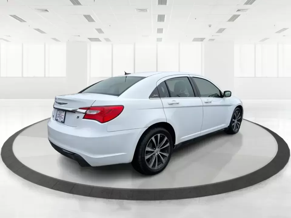 2013 Chrysler 200 Touring (1C3CCBBG4DN) with an 3.6L V6 DOHC 24V FFV engine, 6-Speed Automatic transmission, located at 4508 South Dixie Dr, Moraine, OH, 45439, (937) 908-9800, 39.689976, -84.218452 - Need a comfortable, reliable sedan for the daily commute down South Dixie Drive, quick runs to the Dayton Mall area, or weekend drives toward RiverScape MetroPark? This 2013 Chrysler 200 Touring in Bright White Clearcoat delivers the smooth, practical lifestyle fit many Moraine, OH drivers want-room - Photo#2