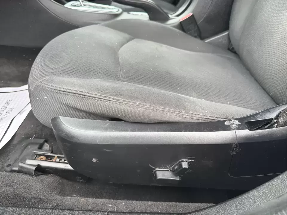 2013 Chrysler 200 Touring (1C3CCBBG4DN) with an 3.6L V6 DOHC 24V FFV engine, 6-Speed Automatic transmission, located at 4508 South Dixie Dr, Moraine, OH, 45439, (937) 908-9800, 39.689976, -84.218452 - Need a comfortable, reliable sedan for the daily commute down South Dixie Drive, quick runs to the Dayton Mall area, or weekend drives toward RiverScape MetroPark? This 2013 Chrysler 200 Touring in Bright White Clearcoat delivers the smooth, practical lifestyle fit many Moraine, OH drivers want-room - Photo#17